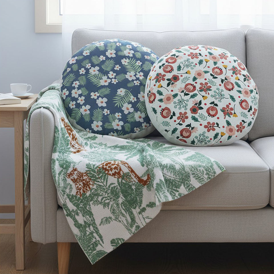 SOGA Home & Living Bundle – Soft Polyester-Cotton Pillows & Tropical Leaf Throw Blanket