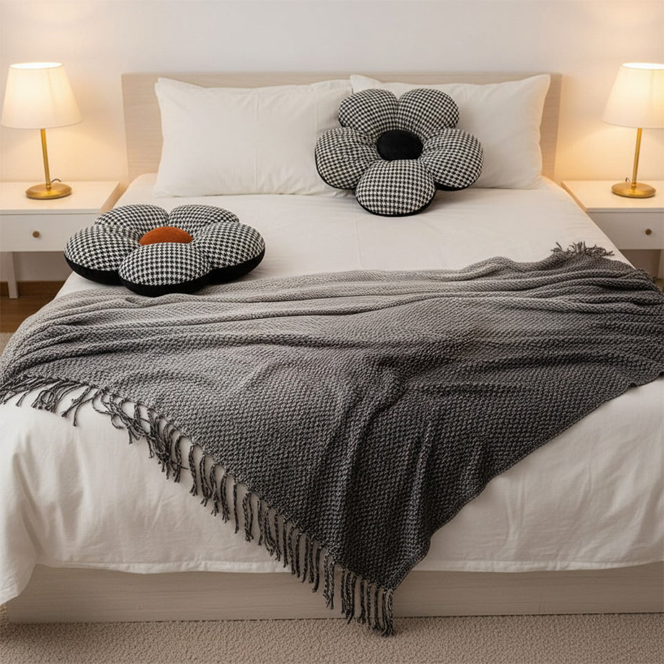 SOGA Home & Living Bundle – Black Flower Floor Pillows & Star Grey Gradient Tassel Blanket