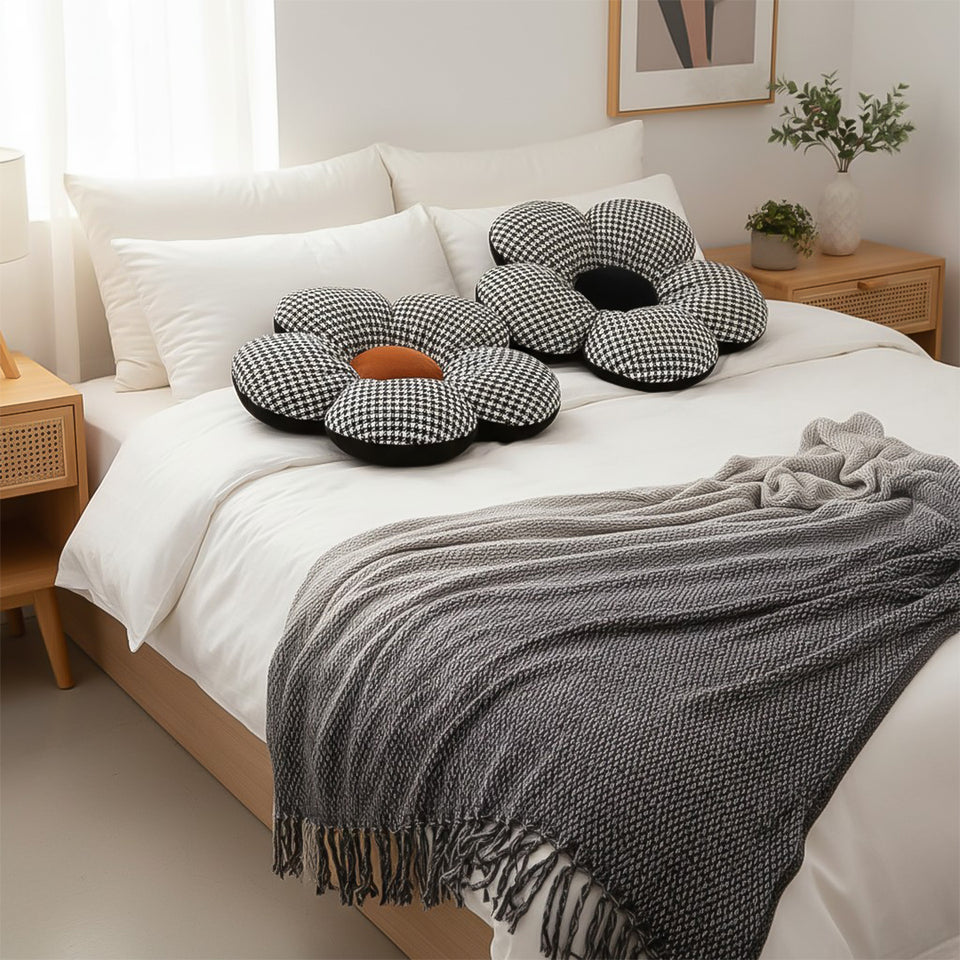 SOGA Home & Living Bundle – Black Flower Floor Pillows & Star Grey Gradient Tassel Blanket