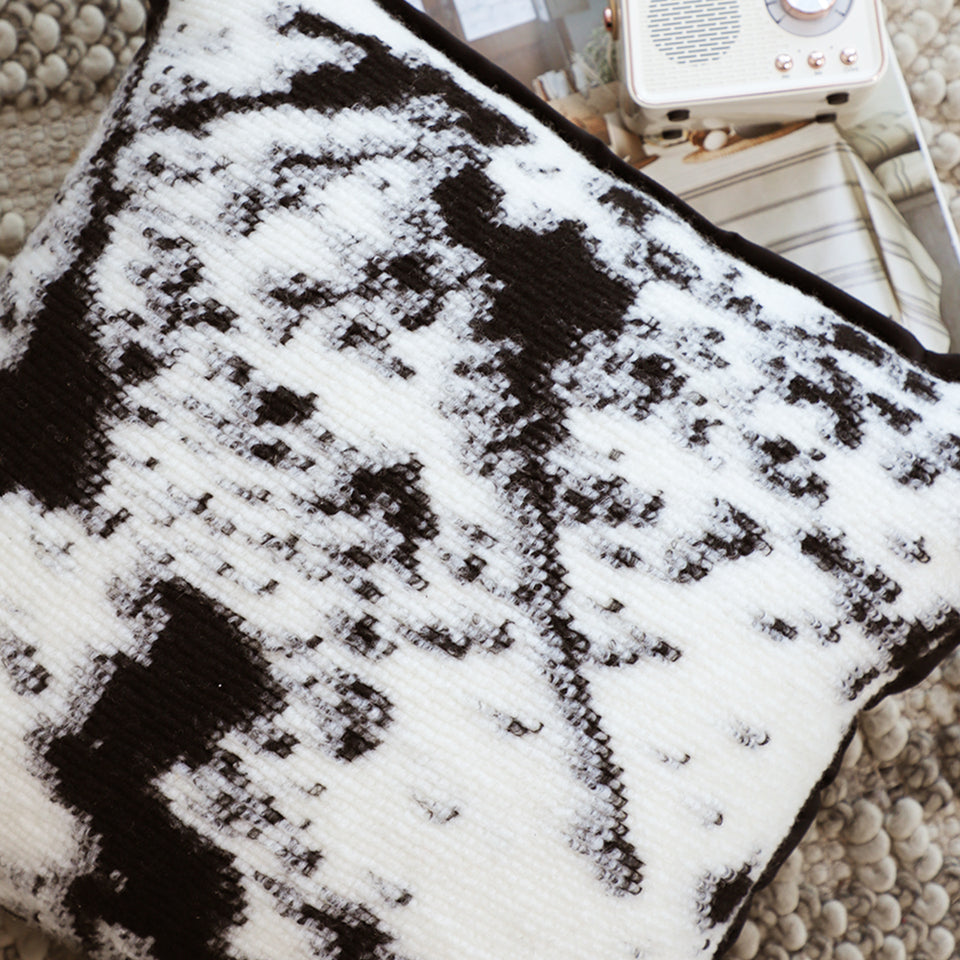 SOGA 2X 50cm Throw Pillow  Black and White Leopard Thick Premium Polyester Fiber for Home Decor