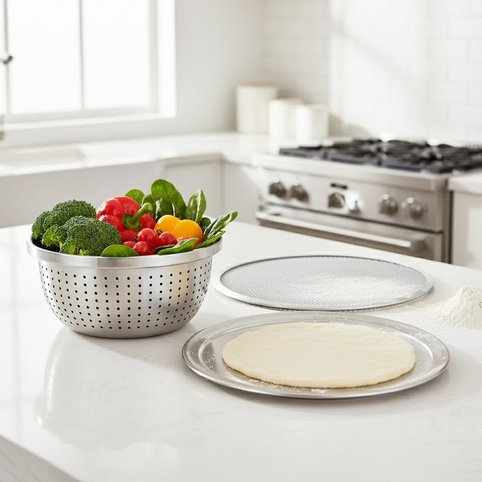 SOGA Kitchenware Bundle – Pizza Pans, Aluminum Baking Tray & Stainless Steel Colander Set