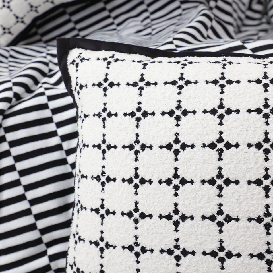 SOGA 2X 35cm Moroccan Black Cross Pattern Black Trim Decorative Throw Pillow