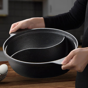 SOGA 2X 32CM Round Cast Iron Shabu Shabu Hotpot Beef Chicken Stew Wok Two-Flavor Division