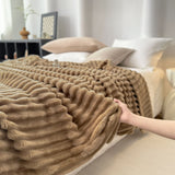 SOGA 200x230cm Warm & Cozy Flannel Polyester Throw Blanket Light Brown